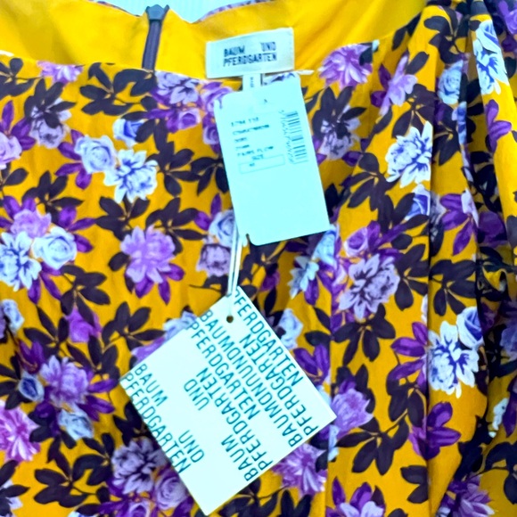 NWT Baum Pferdgarten floral blouse - Picture 2 of 3